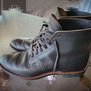 Red Wing Heritage 8061